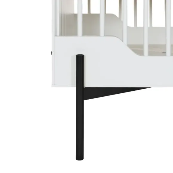 Kidsmill Boutique Babykamer Wit / Zwart | Bed 60 x 120 cm + Commode