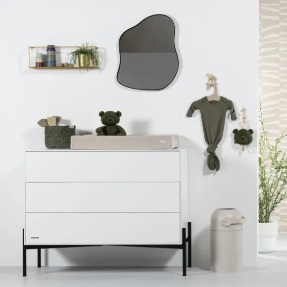 Kidsmill Boutique Babykamer Wit / Zwart | Bed 60 x 120 cm + Commode