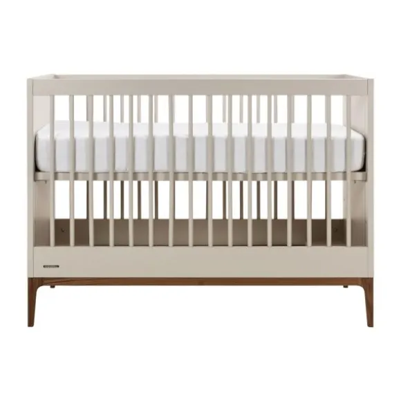 Kidsmill Intense Babykamer Oatmeal/Walnoot | Ledikant 60 x 120 cm + Commode