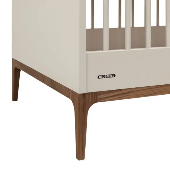 Kidsmill Intense Babykamer Oatmeal/Walnoot | Ledikant 60 x 120 cm + Commode