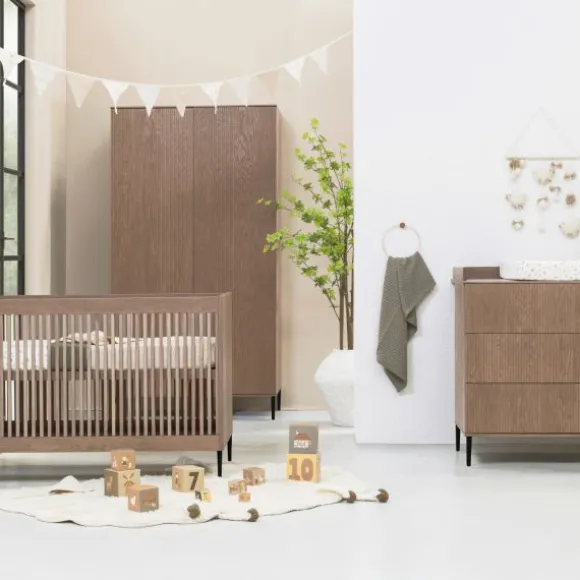 Kidsmill Levi Ledikant 60x120 cm - Ronde Poot - Walnoot