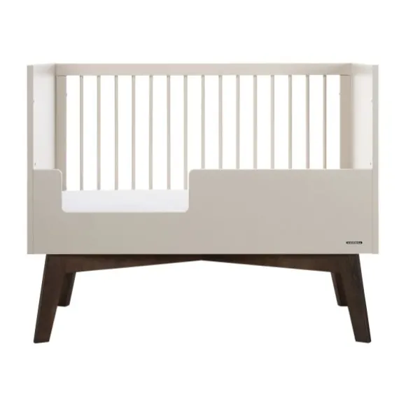 Kidsmill Sixties Babykamer Oatmeal / Walnoot | Bed 60 x 120 cm + Commode