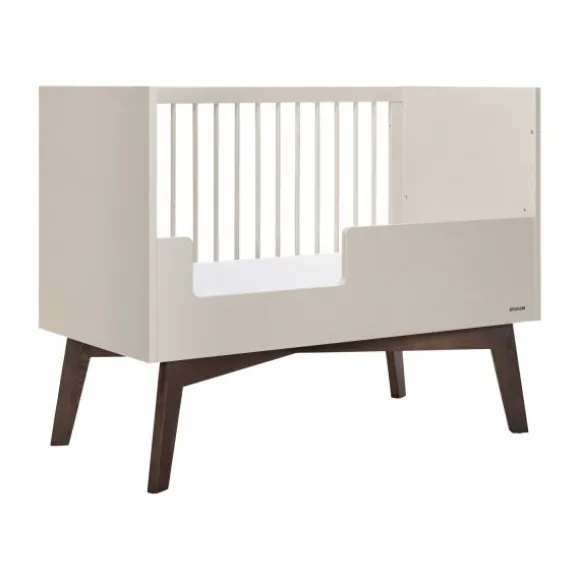 Kidsmill Sixties Babykamer Oatmeal / Walnoot | Bed 60 x 120 cm + Commode