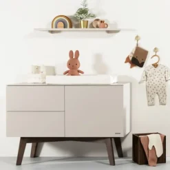 Kidsmill Sixties Babykamer Oatmeal / Walnoot | Bed 60 x 120 cm + Commode