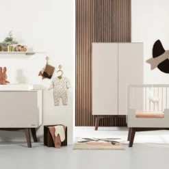 Kidsmill Sixties Babykamer Oatmeal / Walnoot | Bed 60 x 120 cm + Commode