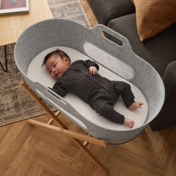 Snuz SnüzBaskit Moses Basket + Stand Set - Dove/Light Grey/Grey